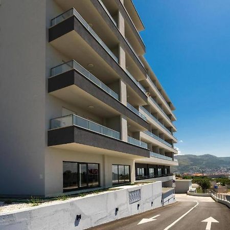 Apartment With Seaview + Private Garage Parking Split Exterior foto